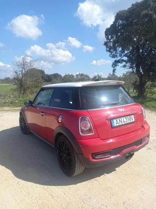 Mini Jonh Cooper Works 211cv