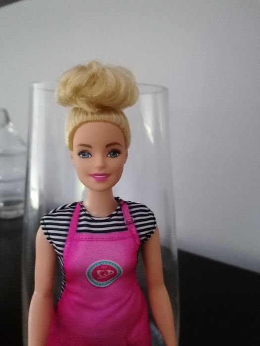 Boneca Barbie muito linda