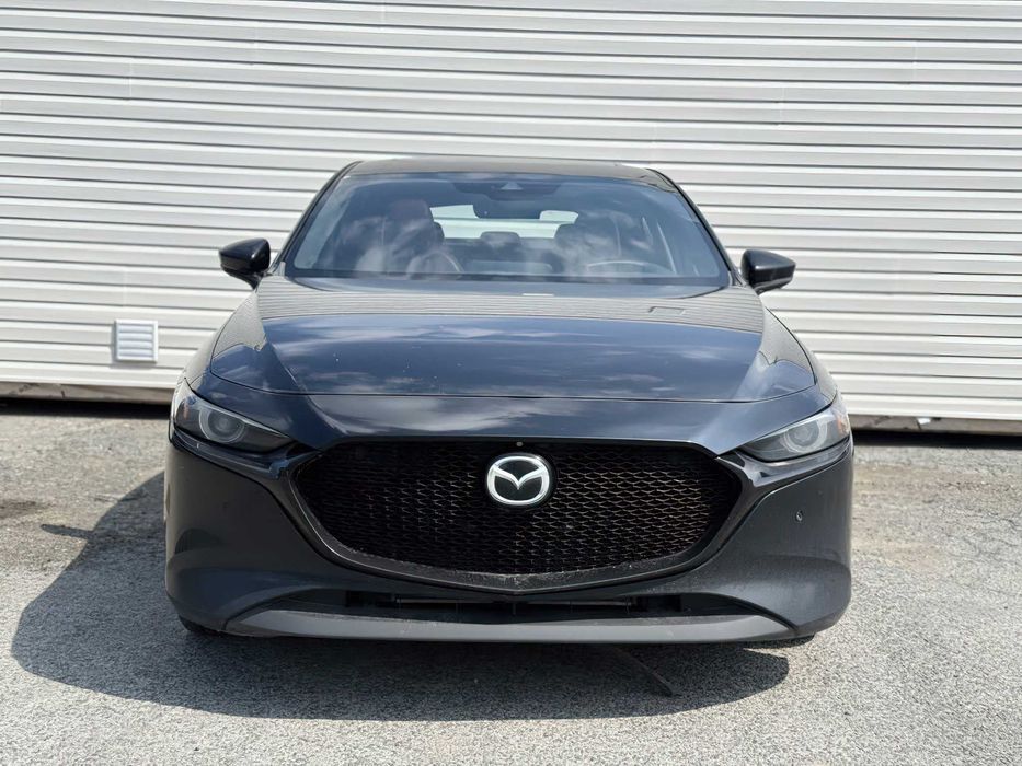Mazda 3      2021