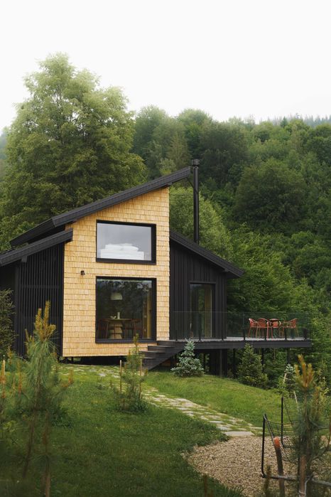 ІНСТАГРАМНА ДИЗАЙНЕРСЬКА ХАТИНКА в Карпатах в лісі біля річки. Ванна!