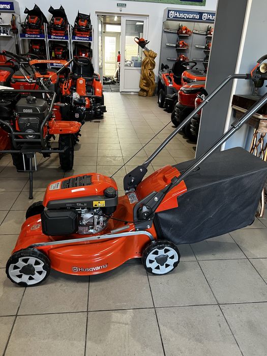 Газонокосарка Husqvarna LC 151