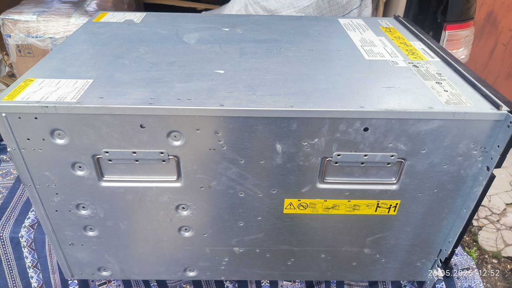 IBM BladeCenter H комплектний, з модулями.