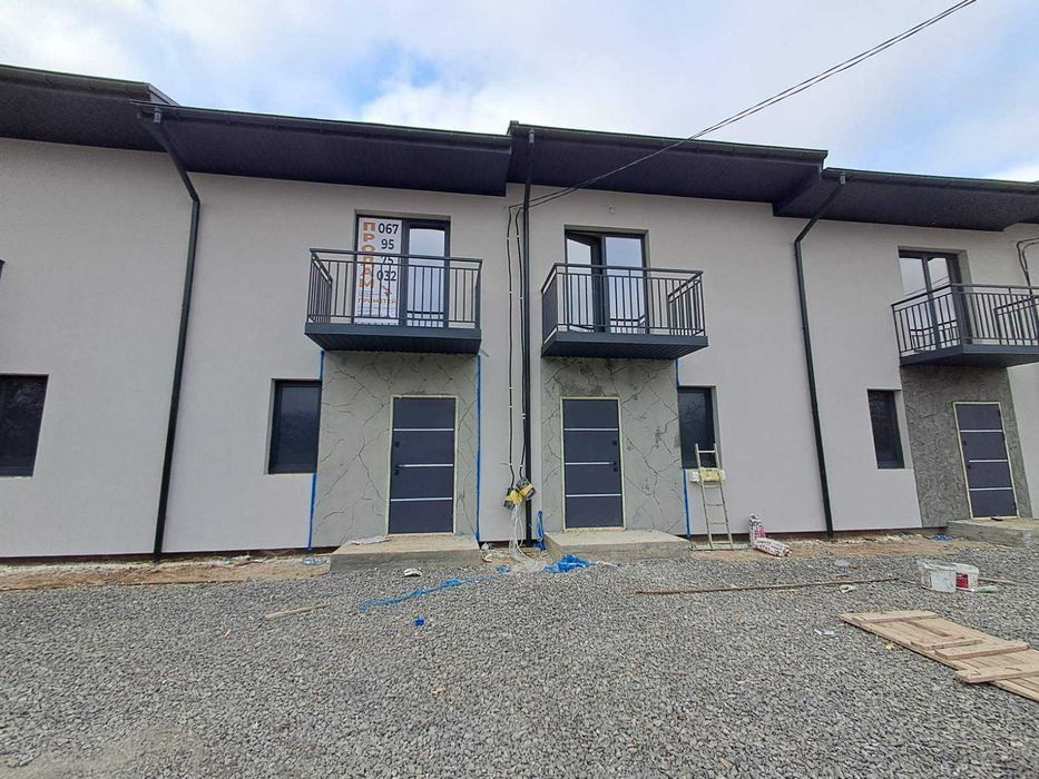 Продається туанхаус в Якушинцях