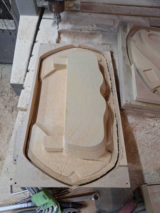 Фрезеровка на ЧПУ вакуумных форм из МДФ , фанеры и дерева