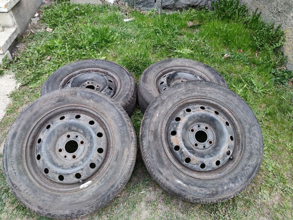 Komplet opon r14 Dębica felgi plus opony