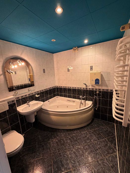 Komfortowy dom szeregowy 165 m² – 5 pokoi, garaż, ogród