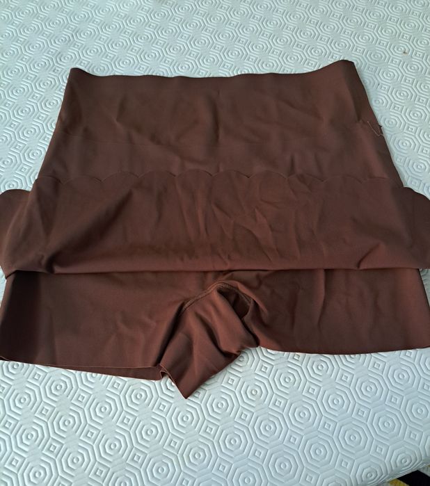 Saia calção interior