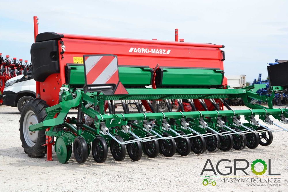 Siewnik zbożowy 3m AGRO-MASZ SR301 stopkowy talerzowy SN301 Model 2025