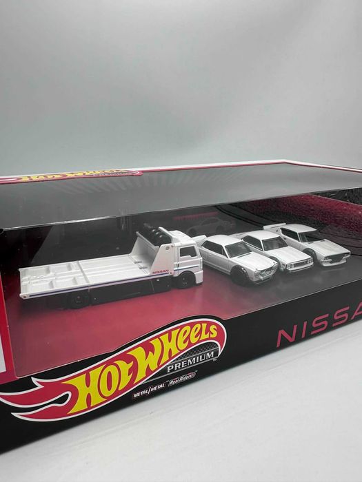 Hot Wheels set zestaw NISSAN 4 autka HKC16 NOWE GMH39-979P NOWY
