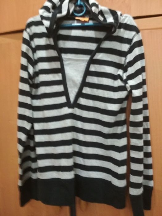 Школьницам кофточки!