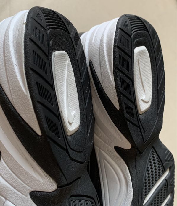 Кросівки NIKE M2K TEKNO BLACK WHITE оригінал hoka
