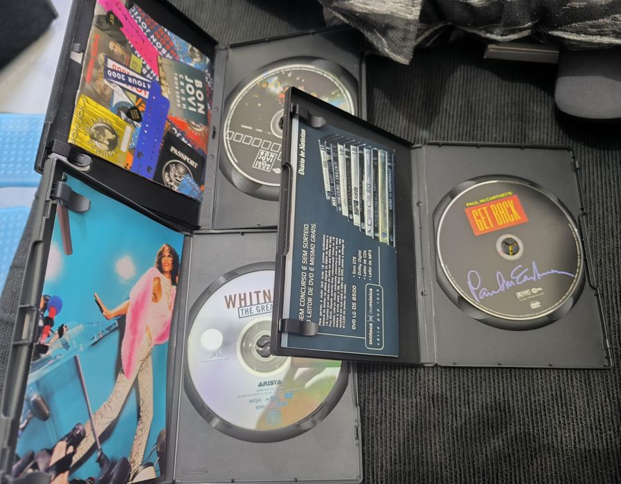2 DVDs Musicais Antigos