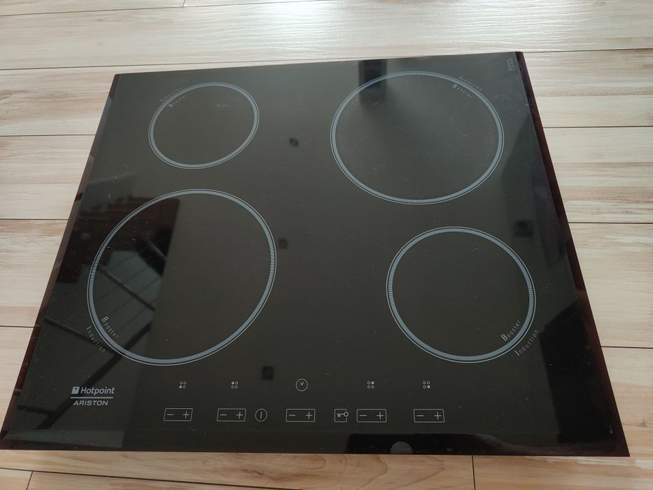 Płyta indukcyjna Hotpoint-Ariston KJX 644 B E IT - Błąd F5 - Na części