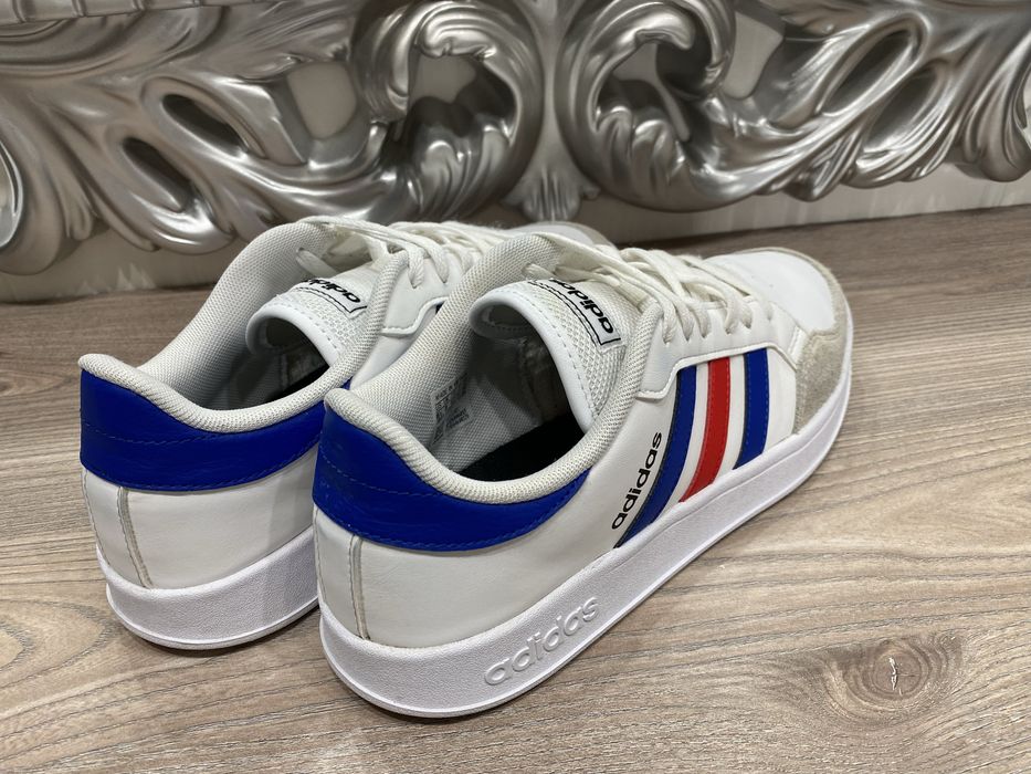 Кросівки Adidas breaknet
