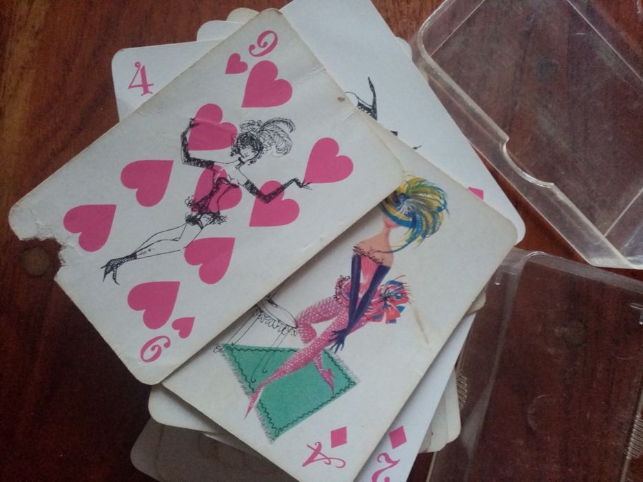 Продам карты игральные