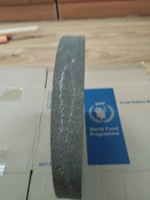 Продам наждачные круги новые.