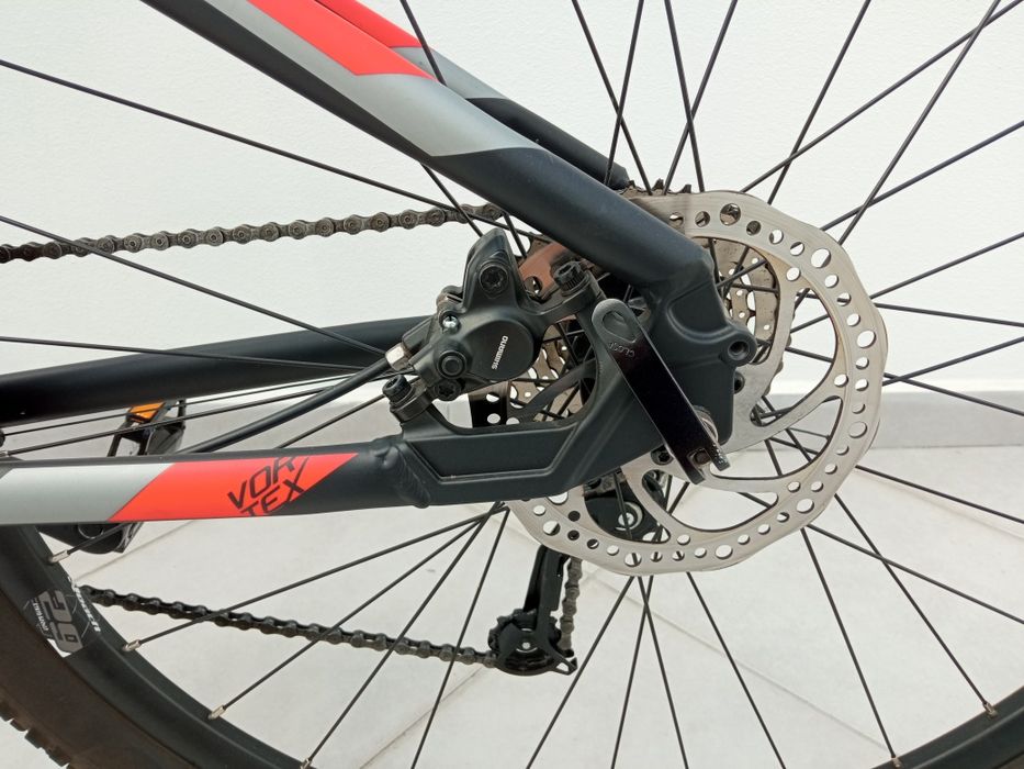 Bicicleta roda 29, impecável