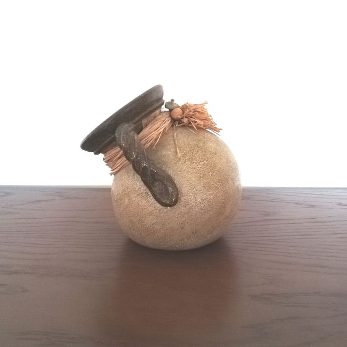 Pote decorativo inclinado vintage, fabricado em Portugal