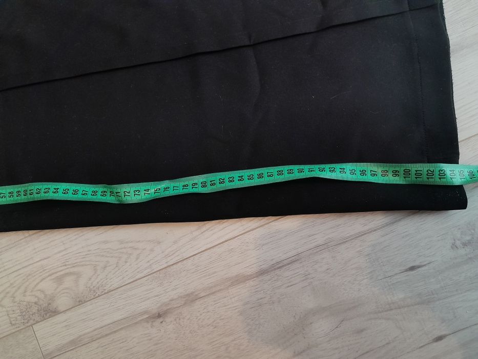 Чорні брюки палаццо