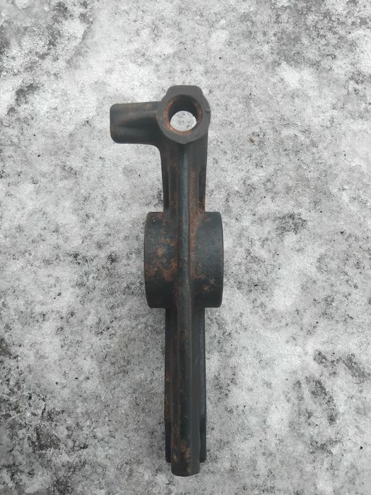 Коромисло клапанів