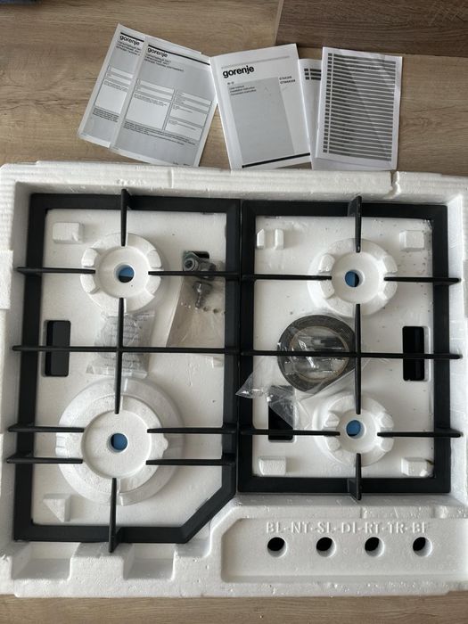 Варильна поверхня нова