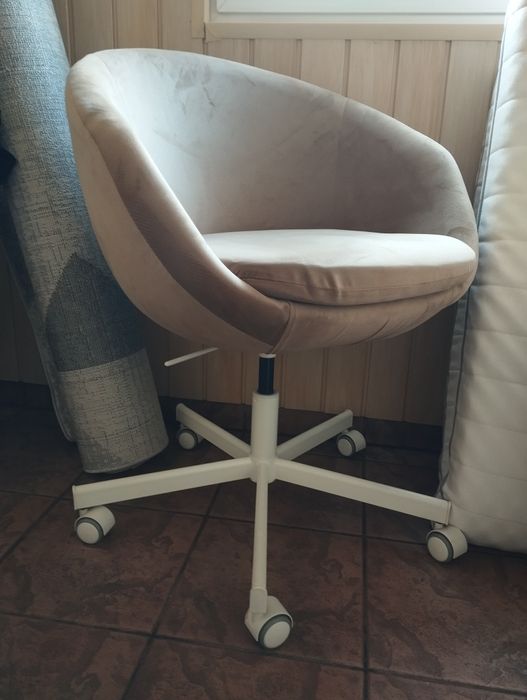 Fotel obrotowy SKRUVSTA Ikea
