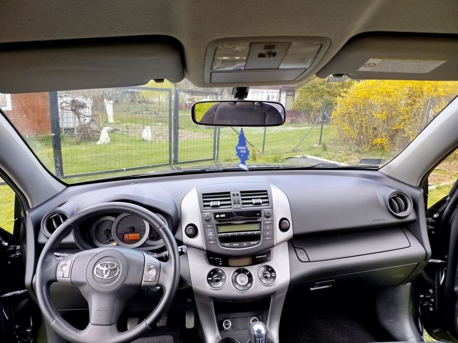 TOYOTA RAV4 4X4 Benzyna