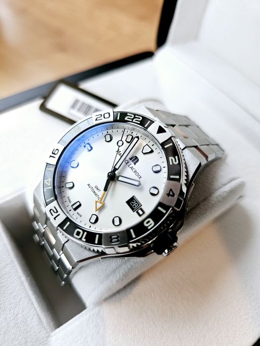 Maurice Lacroix Aikon Ai6158 Venturer GMT Automatic