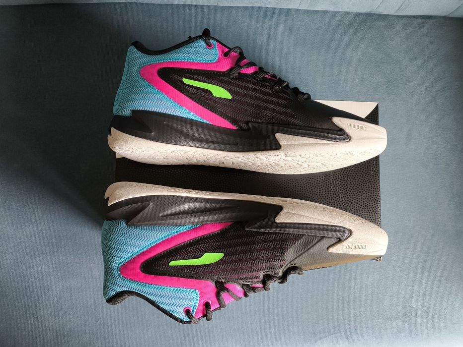 Buty do koszykówki Puma Dagger rozmiar 42,5