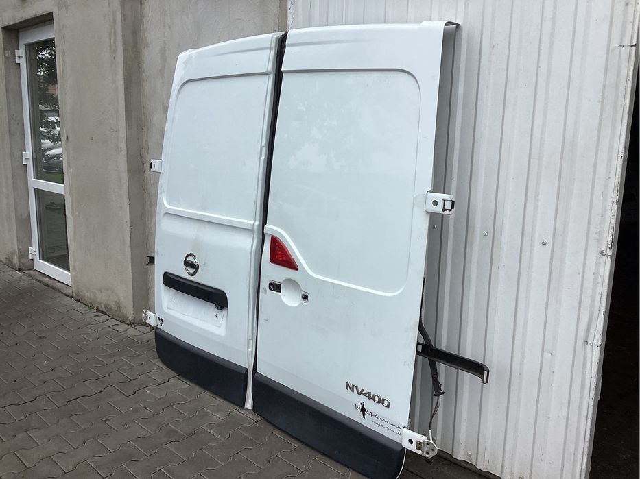 Двері задні низькі Рено Мастер 3 Опель Мовано дверка Нісан NV 400