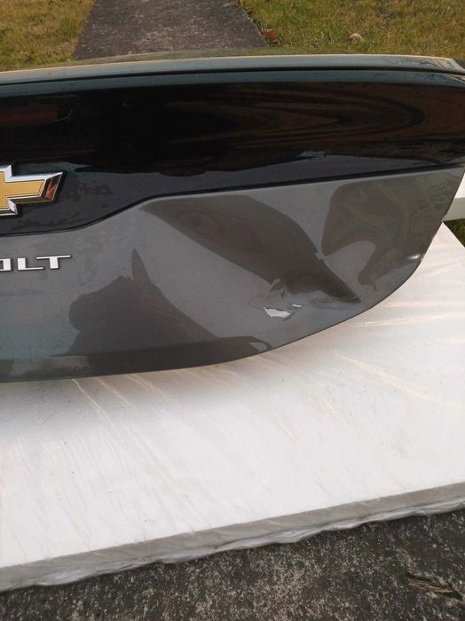 Кришка багажника шевроле вольт 2, сірий під реставрацію