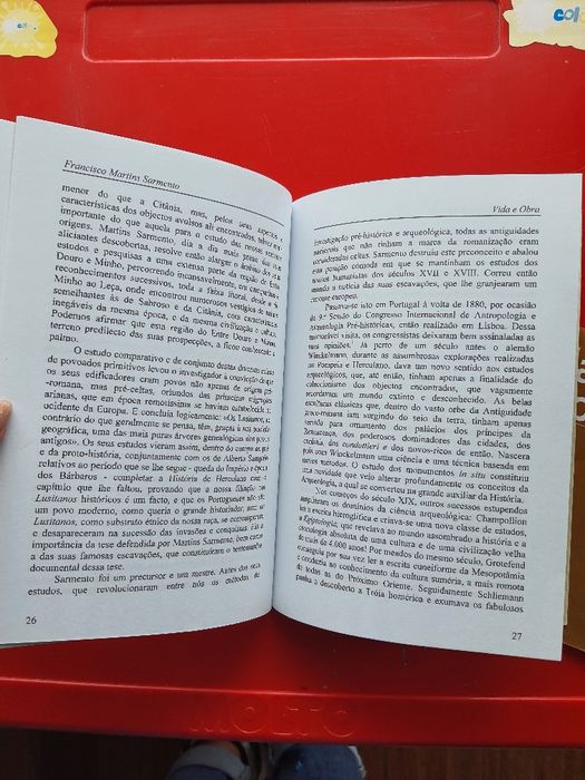 Livro Técnico com a biografia de Francisco Martins Sarmento