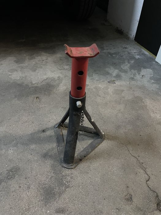 Support Stand or Jack Stand