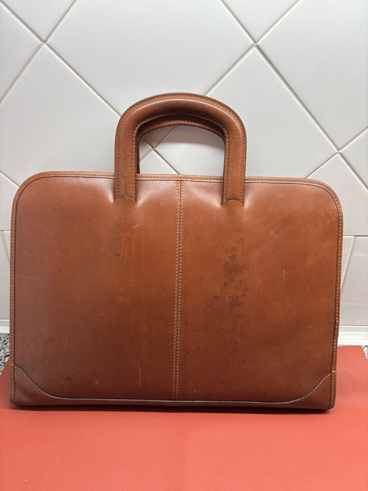 Pasta em pele Ted Benson