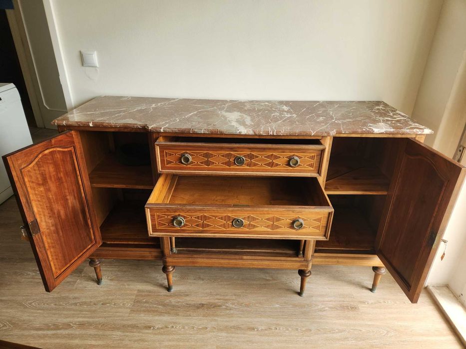 Conjunto Sala Louceiro/Cristaleira e Cómoda