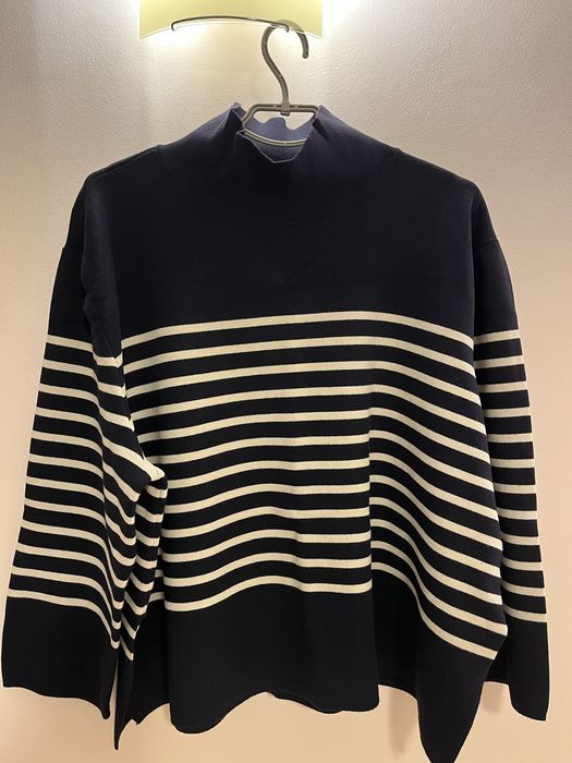 Розкішний светрик H&M гарного розміру
