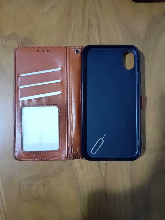 Iphone XR com carregador e cabo