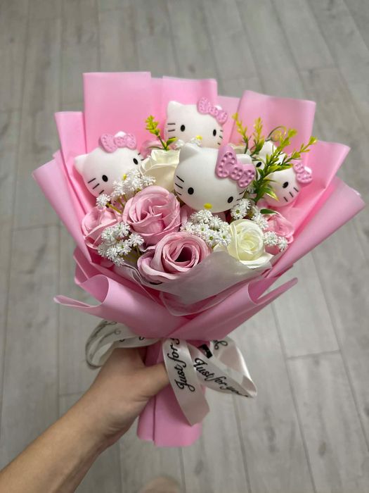 Bukiet Hello Kitty - różowy, idealny na prezent