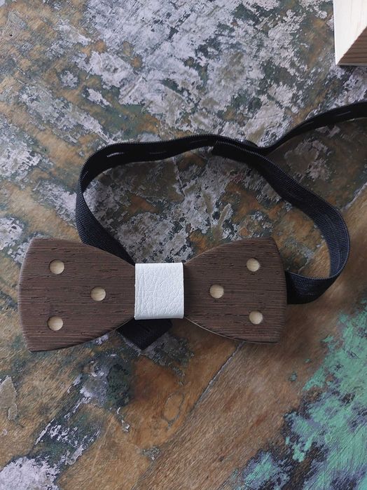 Drewniana mucha do koszuli okazja