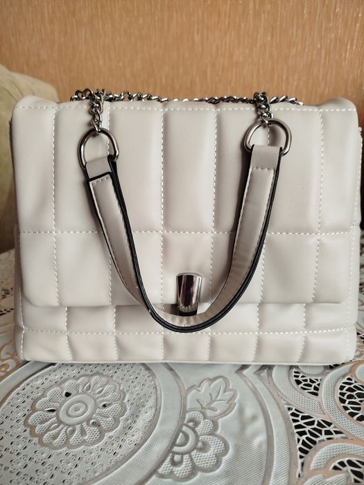 Сумочка на цепочке