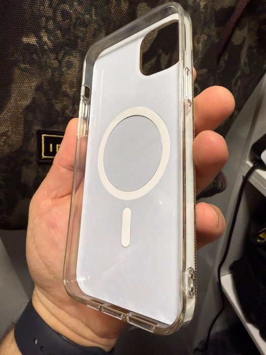 Etui GUESS Hardcase 4G Magsafe do iPhone 15 Plus 6,7 cala Jak nowe