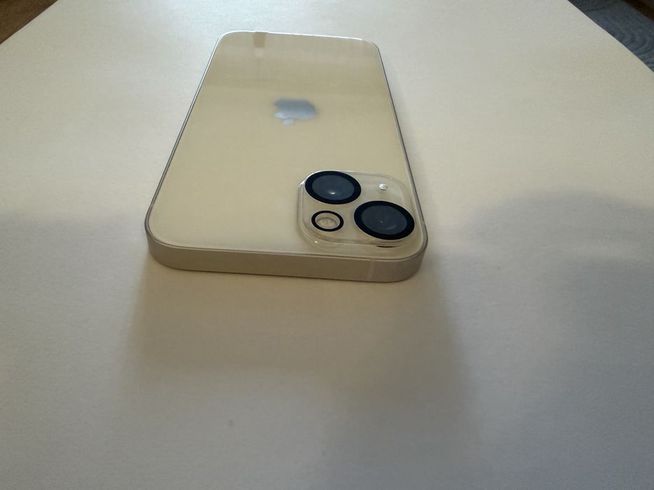 iPhone 13 bialy