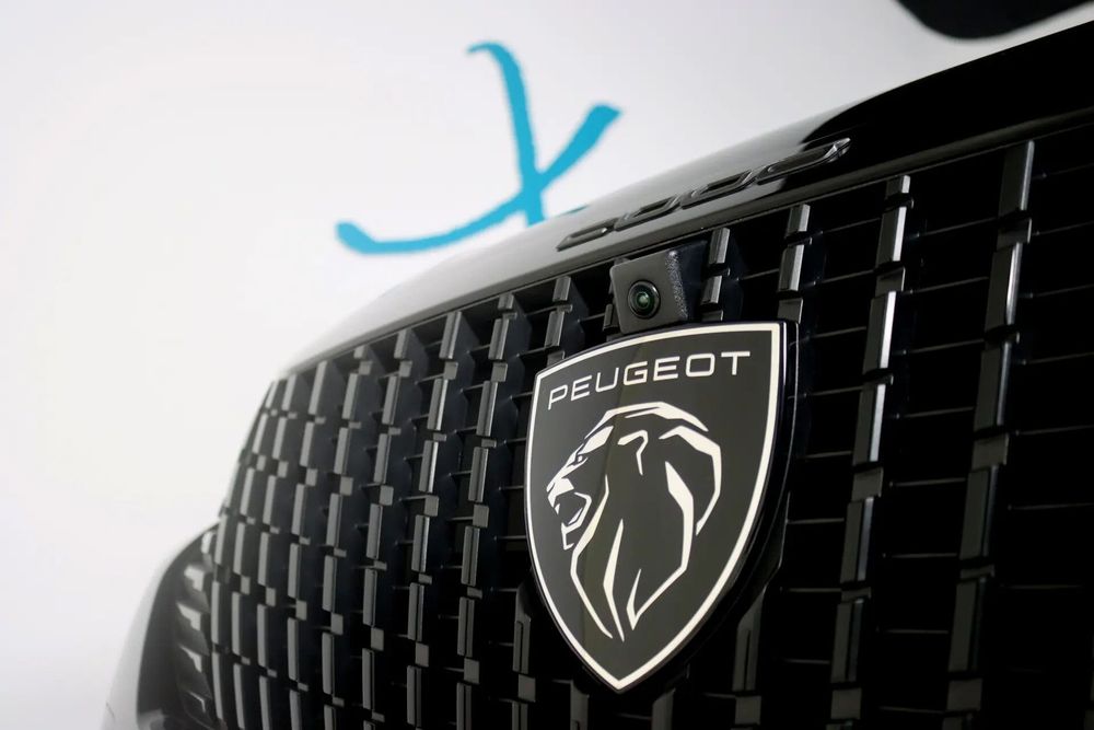 Peugeot e-2008 Active