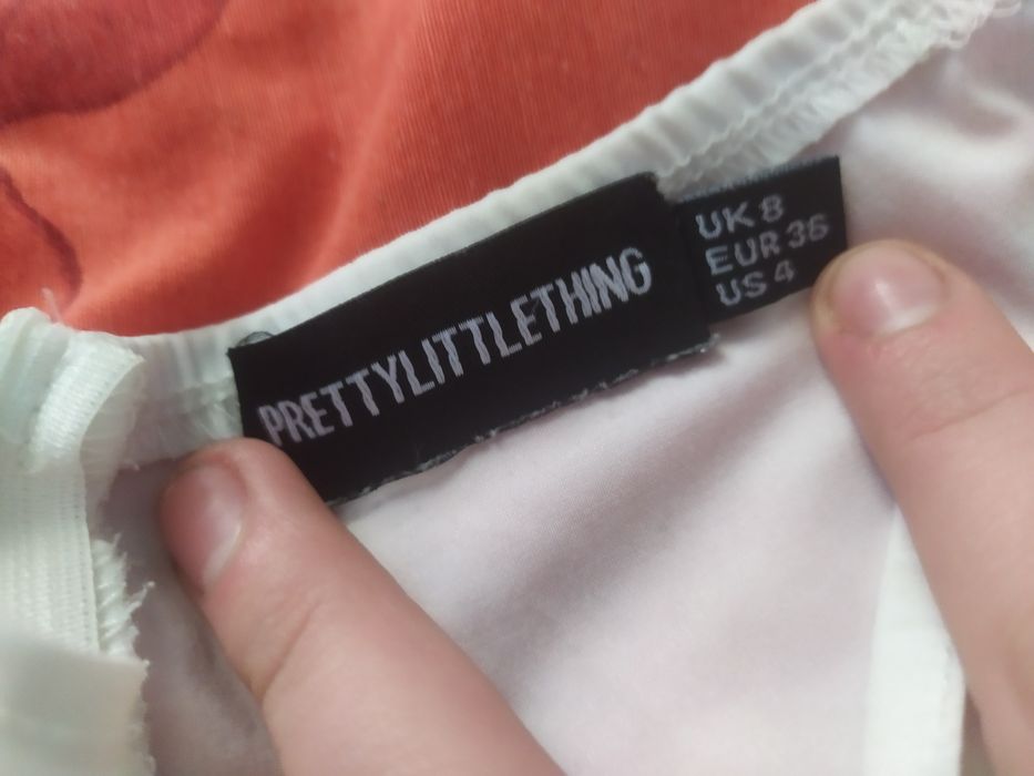 белое обалденное платье. только доставка )