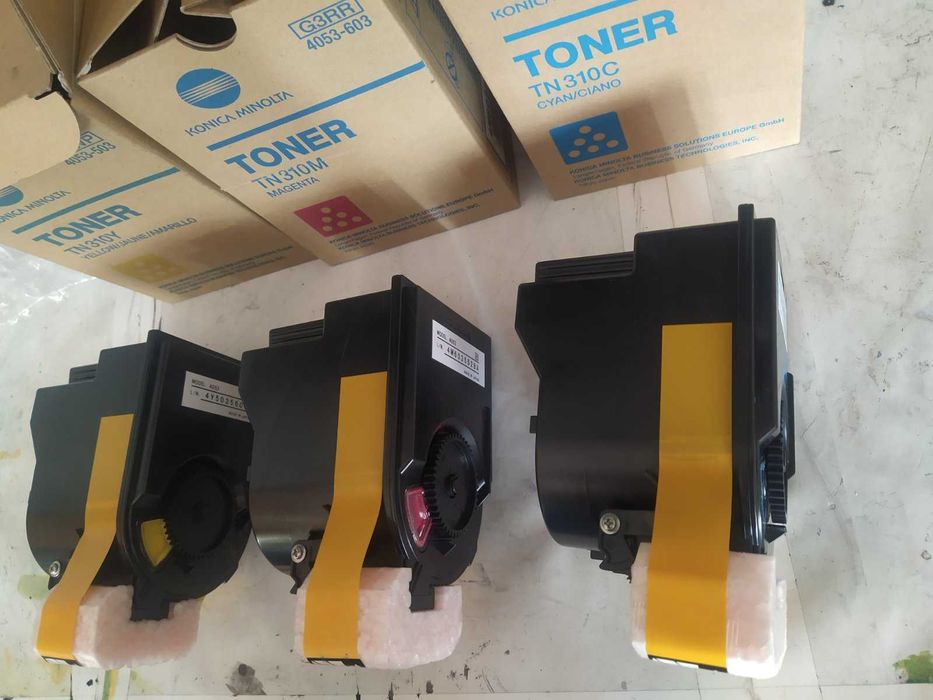 Продам картриджи для Konica Minolta bizhub C350/C351/C450