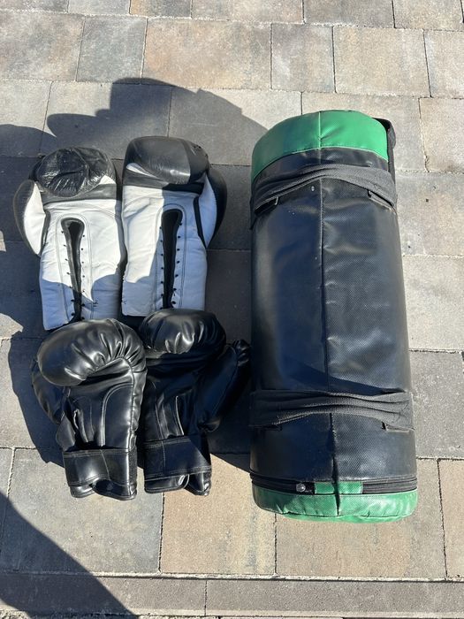 Worek bokserski treningowy 10 KG dwie pary rękawice bokserskie