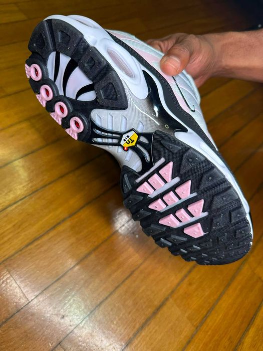 Nike Air Max Plus TN | Tamanho 42 EU | Novo | Cinza/Branco/Rosa