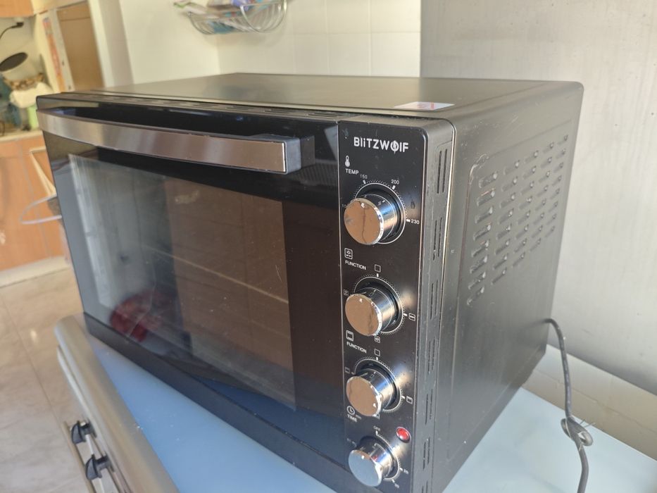 Forno grande dimensão