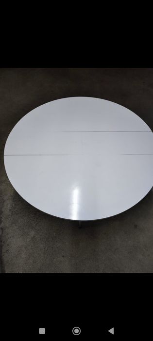 Mesa de cozinha branca