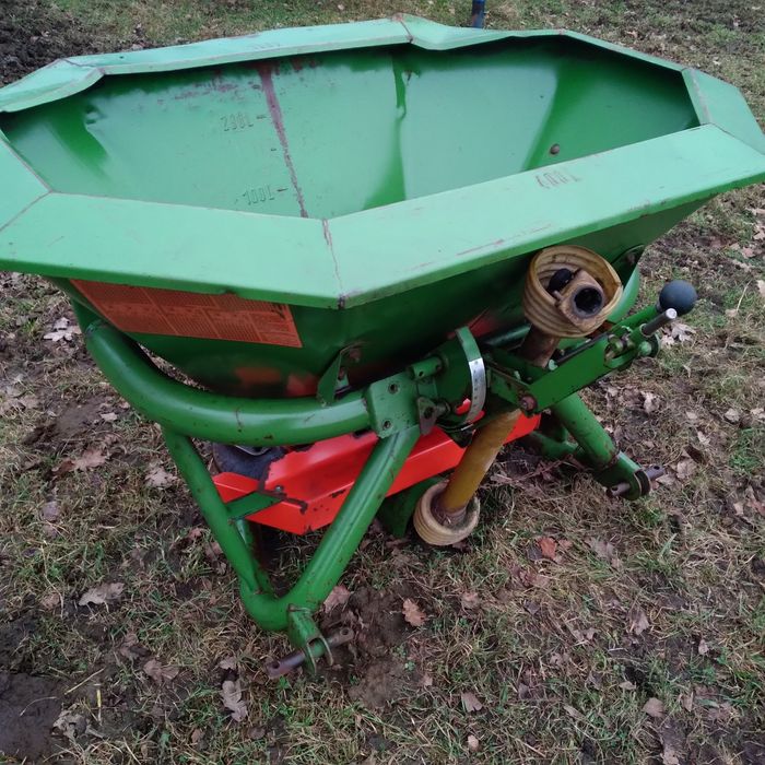 Rozsiewacz amazone 400 l rozbijak do pryzm  kukurydzy  BVL